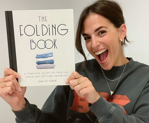 janelle and the folding book